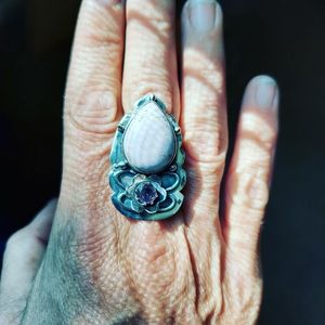 Ring size 6.5-8 adjustable style